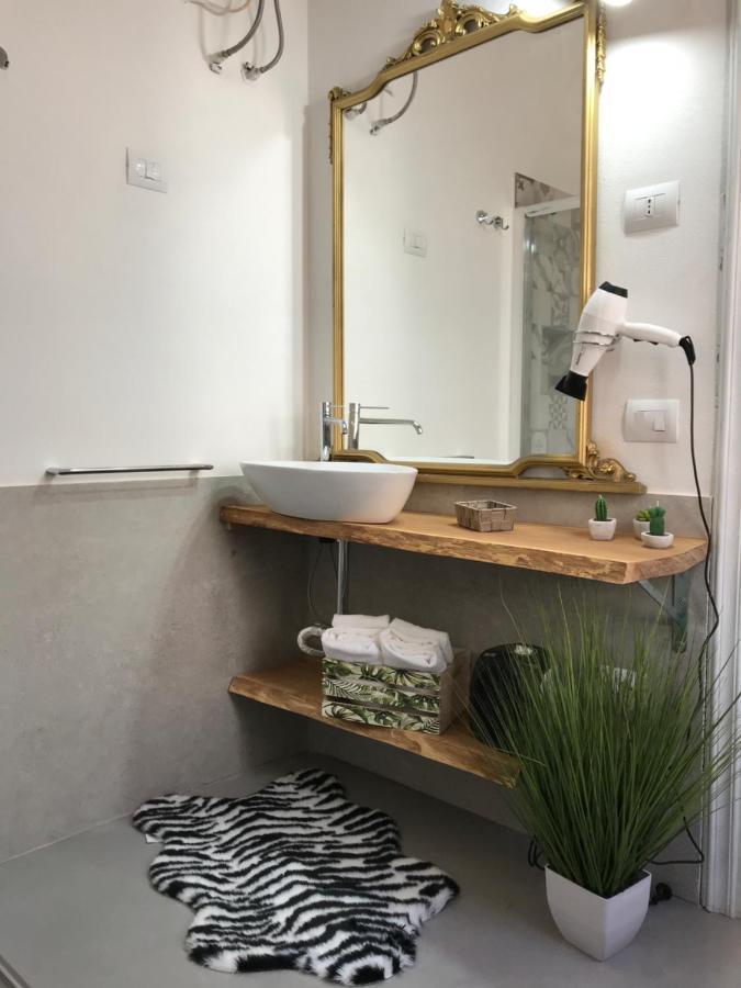 Palazzo Pilo Bed & Breakfast Сасари Екстериор снимка
