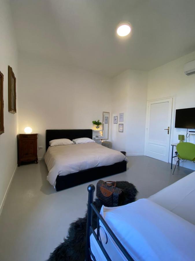 Palazzo Pilo Bed & Breakfast Сасари Екстериор снимка